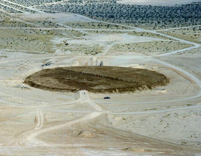 Внутри пусковой шахты ядерных ракет (45 фото)