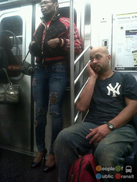 Люди в метро. Часть 3 (101 фото)