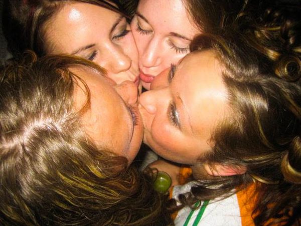 Lesbian Girls Kissing Panties