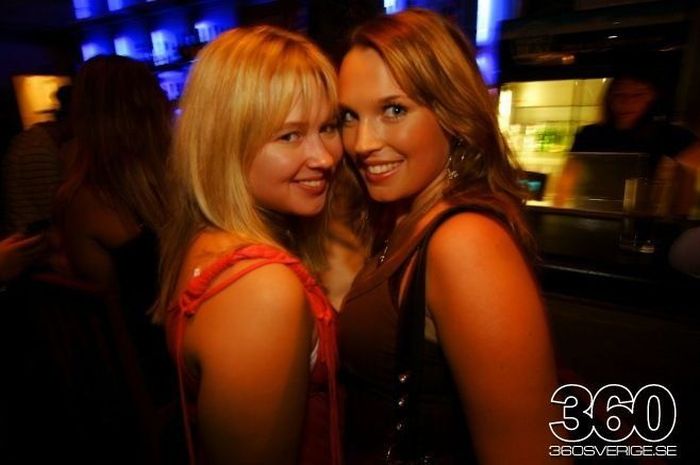 Девушки из ночных клубов Швеции (35 фото)