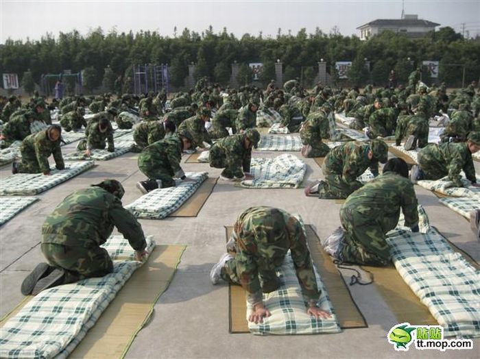 Китайская военная форма (7 фото)