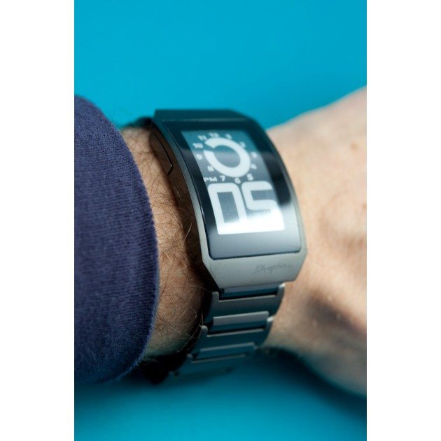 Часы с циферблатом из электронной бумаги E-Ink (28 фото)