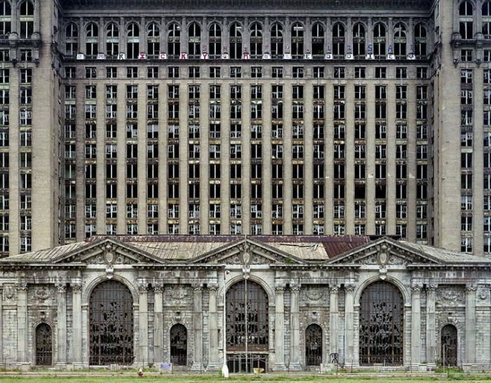 Руины Детройта (32 фото)