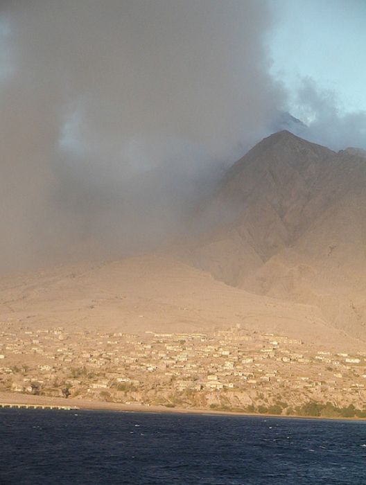 Захватывающие фотографии после извержения вулкана (40 фото)