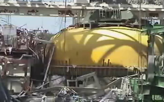 Новые фотографии АЭС «Фукусима-1» (40 фото)