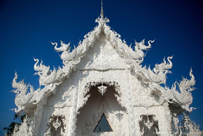 Белый храм (30 фото)