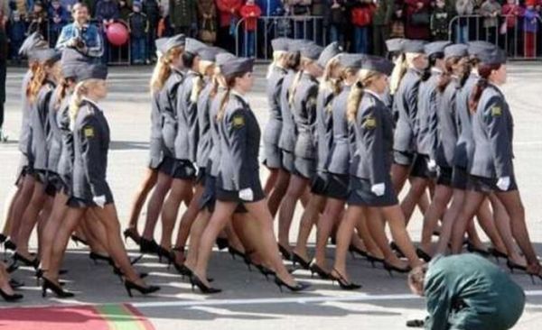 Девушки-полицейские (50 фото)