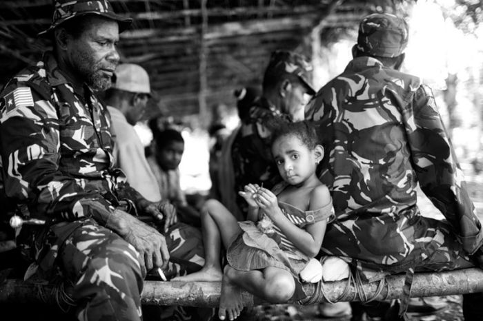 Повстанцы в Западном Папуа (8 фото)