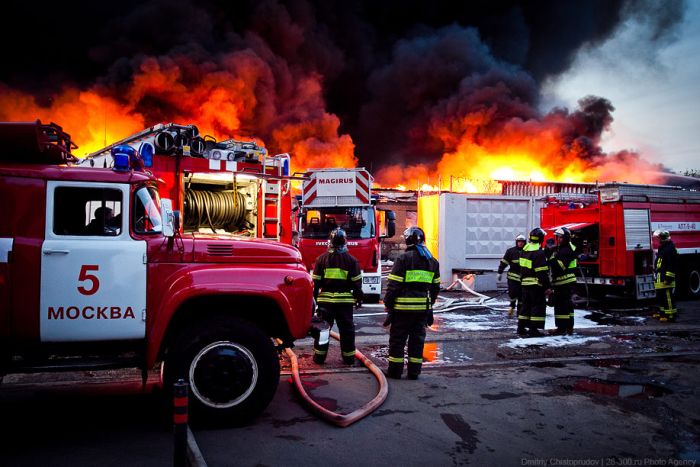 Страшный пожар в Москве (57 фото)