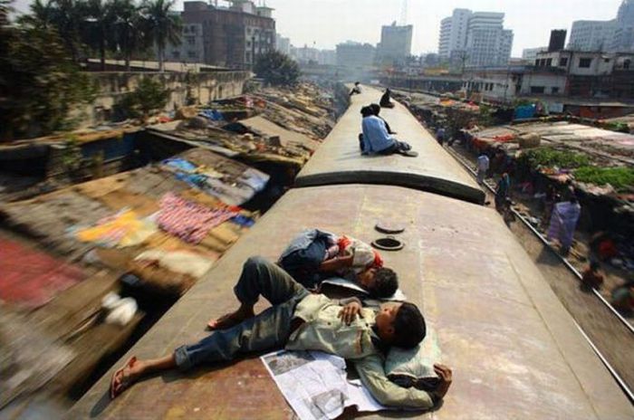 Железная дорога в Бангладеше (20 фото)