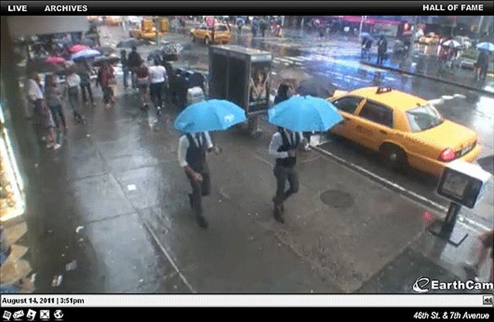 Одинаковые люди на улицах Нью-Йорка (9 фото)