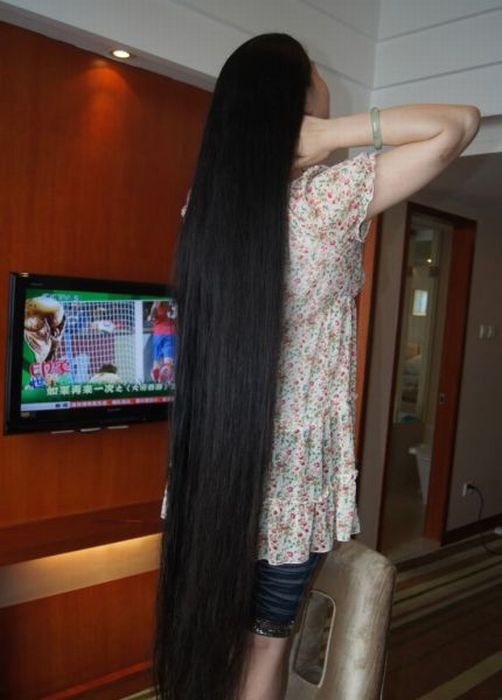 Девушки с длинными волосами. Часть 2 (58 фото)