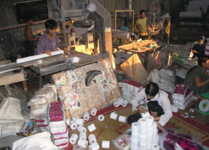 Фабрика по производству туалетной бумаги в Китае (24 фото)