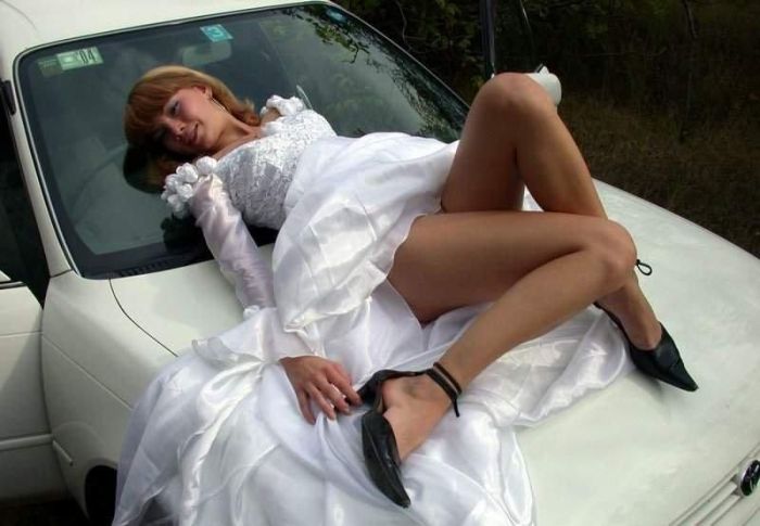 Пикантные снимки невест (58 фото)