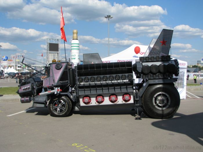 Автомобили с выставки "Интеравто 2011" (28 фото)