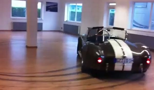 Счастливчики и веселые моменты за август 2011 (видео)