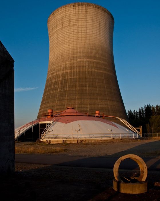 Заброшенная атомная станция (15 фото)