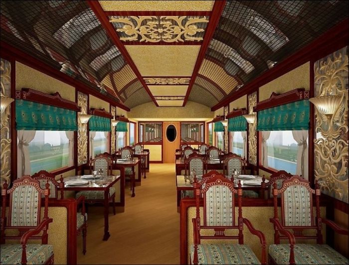 Поезд-люкс в Индии (28 фото)
