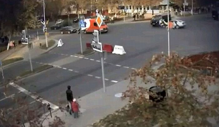 Милиционер-счастливчик из Белоруссии (4 фото + видео)
