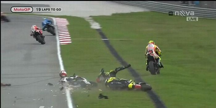 Трагедия на гонках MotoGP в Малайзии (14 фото + видео)