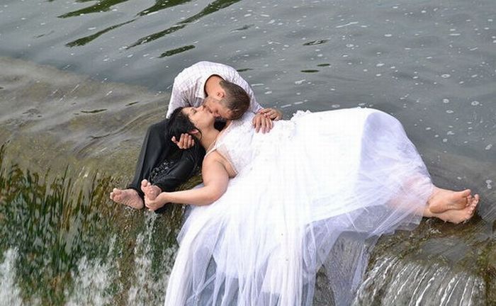 Необычная свадьба в Донецке (24 фото)