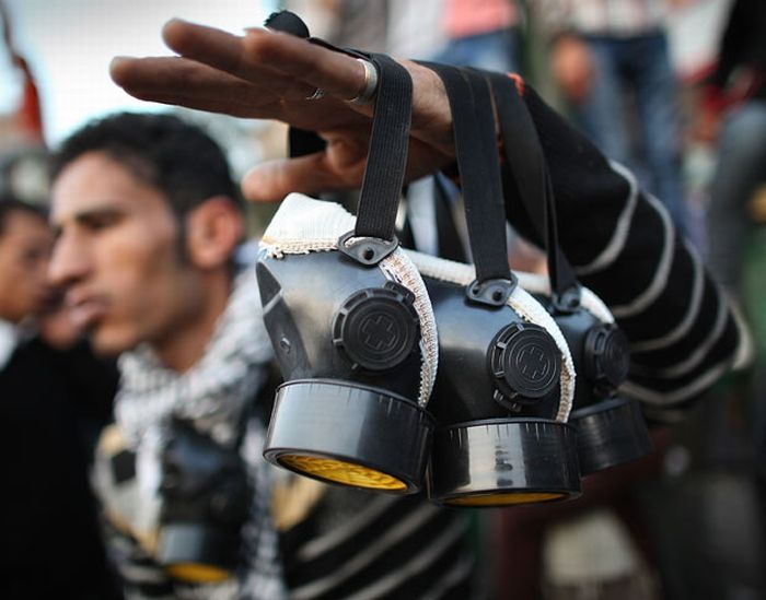 Средства защиты египетских протестантов (26 фото)