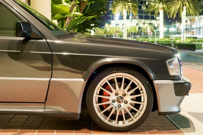 Классические модели автомобилей марки Mercedes (150 фото)