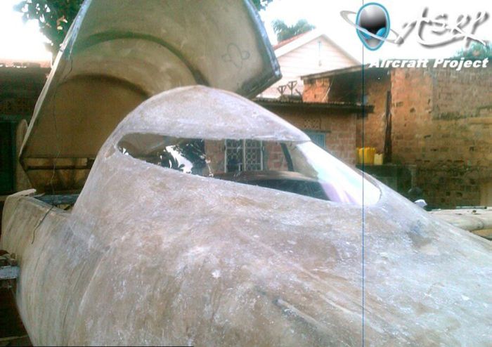 В Уганде строят шаттл (31 фото)