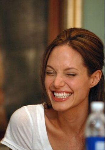Смешные фотографии Анджелины Джоли (79 фото)