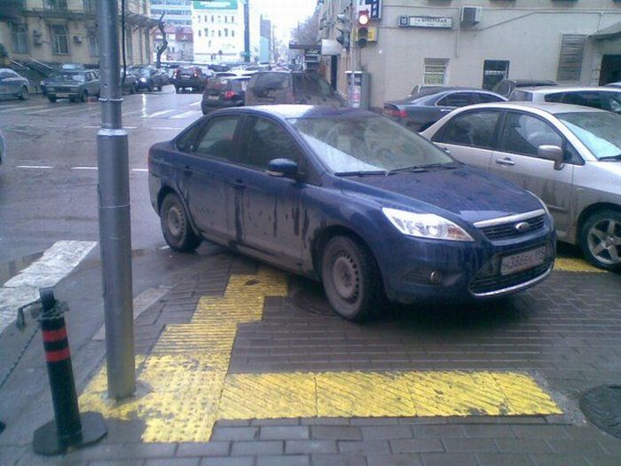 Парковка не по правилам (23 фото)