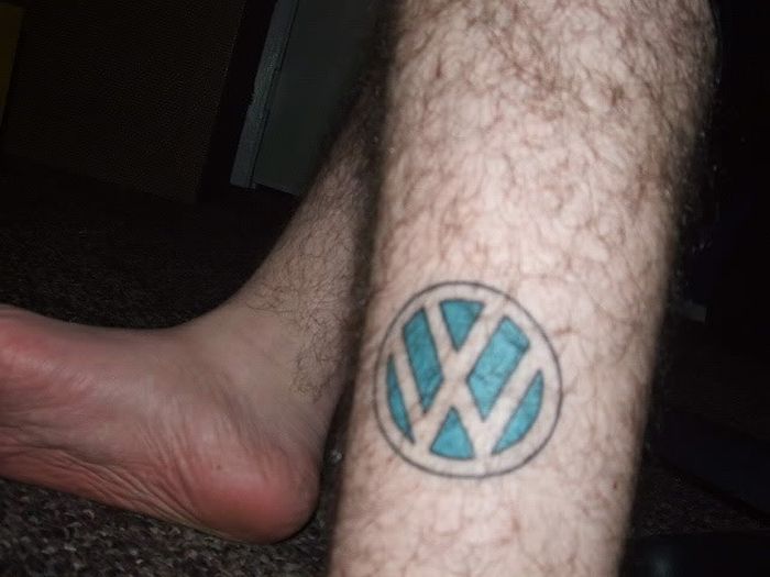 Татуировки в честь автомобиля Volkswagen (23 фото)