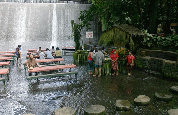 Ресторан у водопада (12 фото + видео)