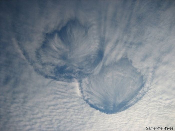 Дыры в облаках (35 фото)