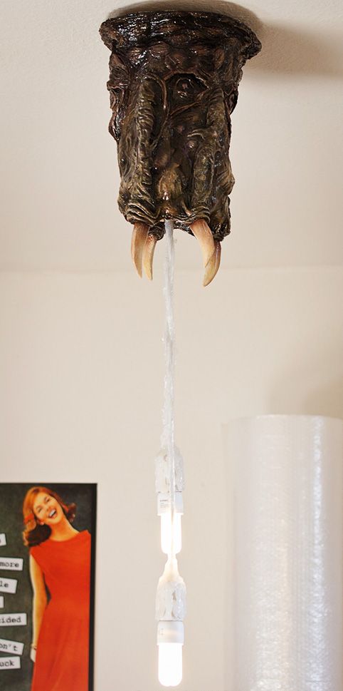 Лампа в стиле Half Life (7 фото)