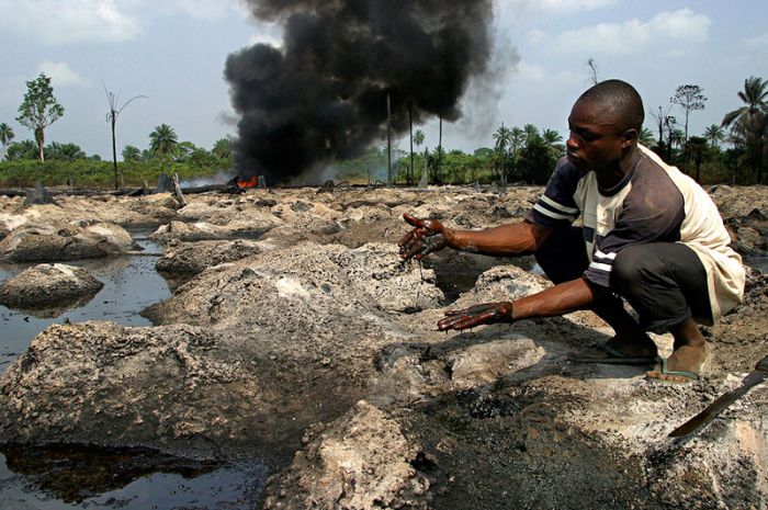 Нефтедобыча в Нигерии (43 фото)
