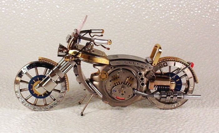 Мотоциклы из старых часов (37 фото)