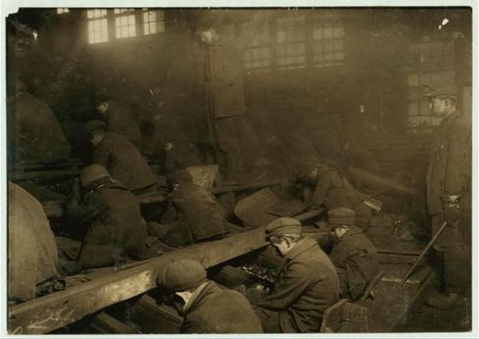 Дети-шахтеры ушедшего столетия (20 фото)