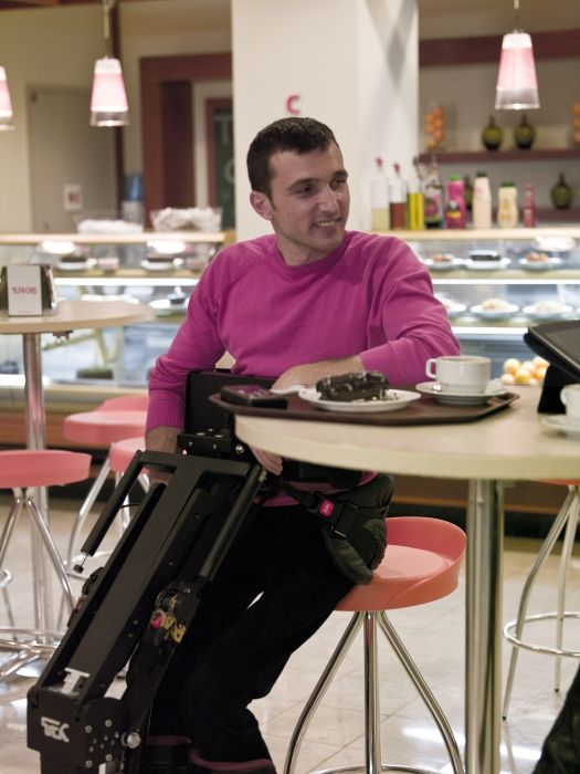 Современное инвалидное кресло (42 фото)