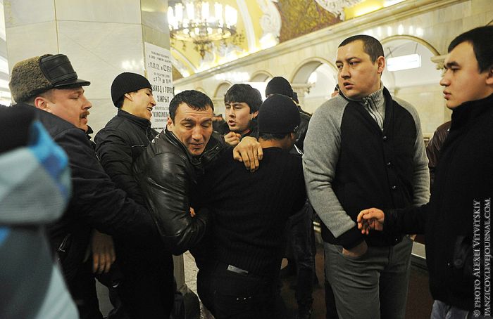 Московское метро. Нелегальная деятельность. Часть 2 (61 фото)