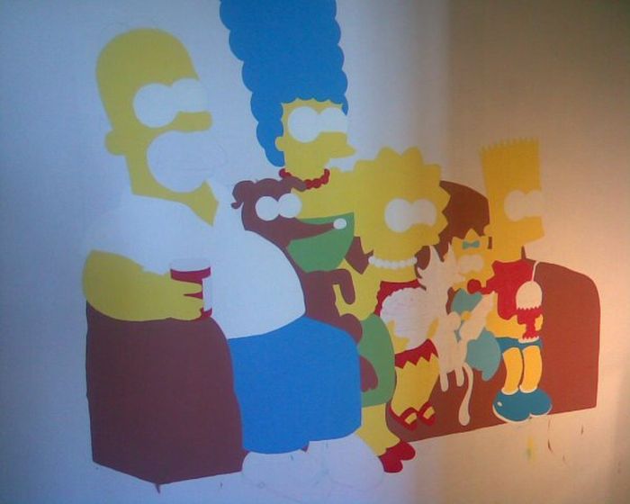 Симпсоны на стене (17 фото)