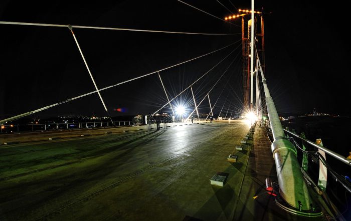 Мост "Русский" сомкнулся (32 фото + видео)