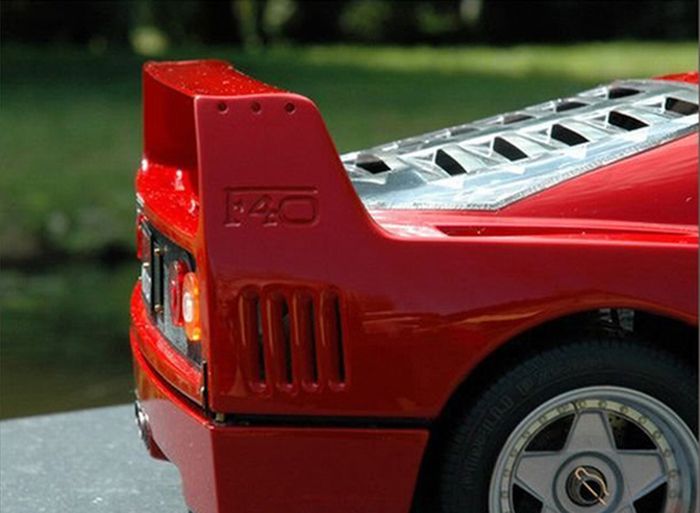 Ferrari F40 своими руками (32 фото)