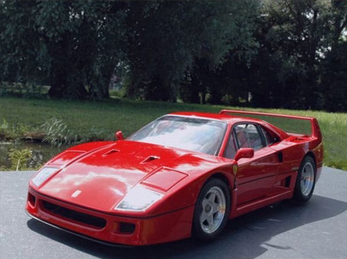Ferrari F40 своими руками (32 фото)
