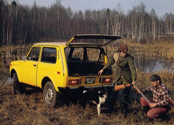Реклама советских автомобилей (36 фото)
