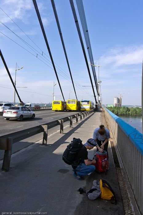 Прогулка по Московскому мосту в Киеве (16 фото + видео)