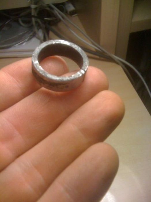 Нашел кольцо