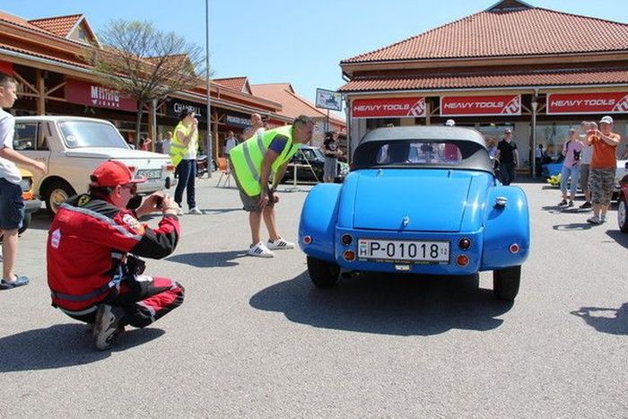 Слет любителей ретро-автомобилей в Будапеште (78 фото)