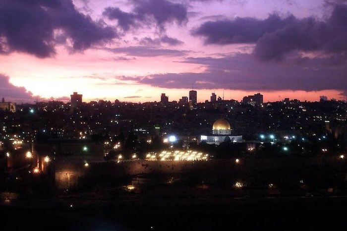 Ночная жизнь Иерусалима (27 фото)