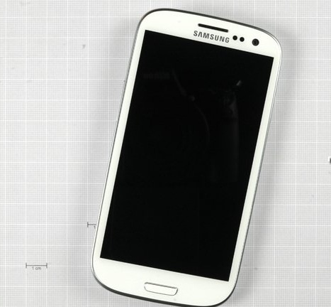 Что общего у Samsung Galaxy S3 и iPhone 4s (12 фото)
