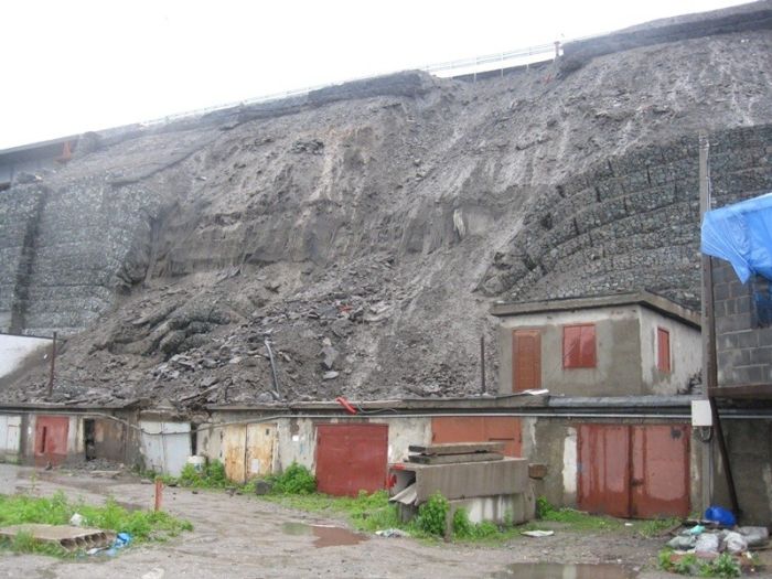 Обрушение габионной стены во Владивостоке (23 фото)